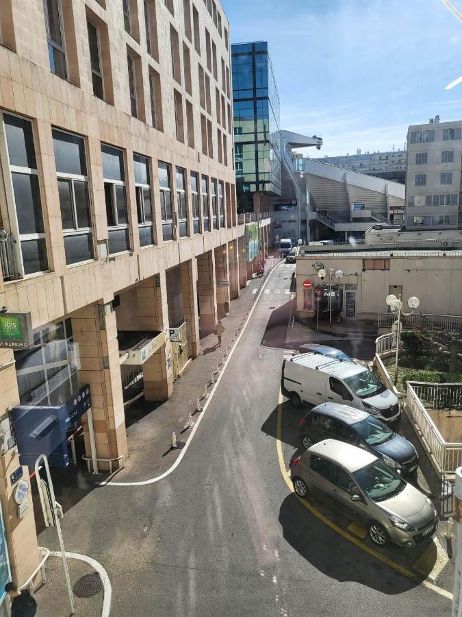 Studio Sur Le Port De Toulon Exteriör bild